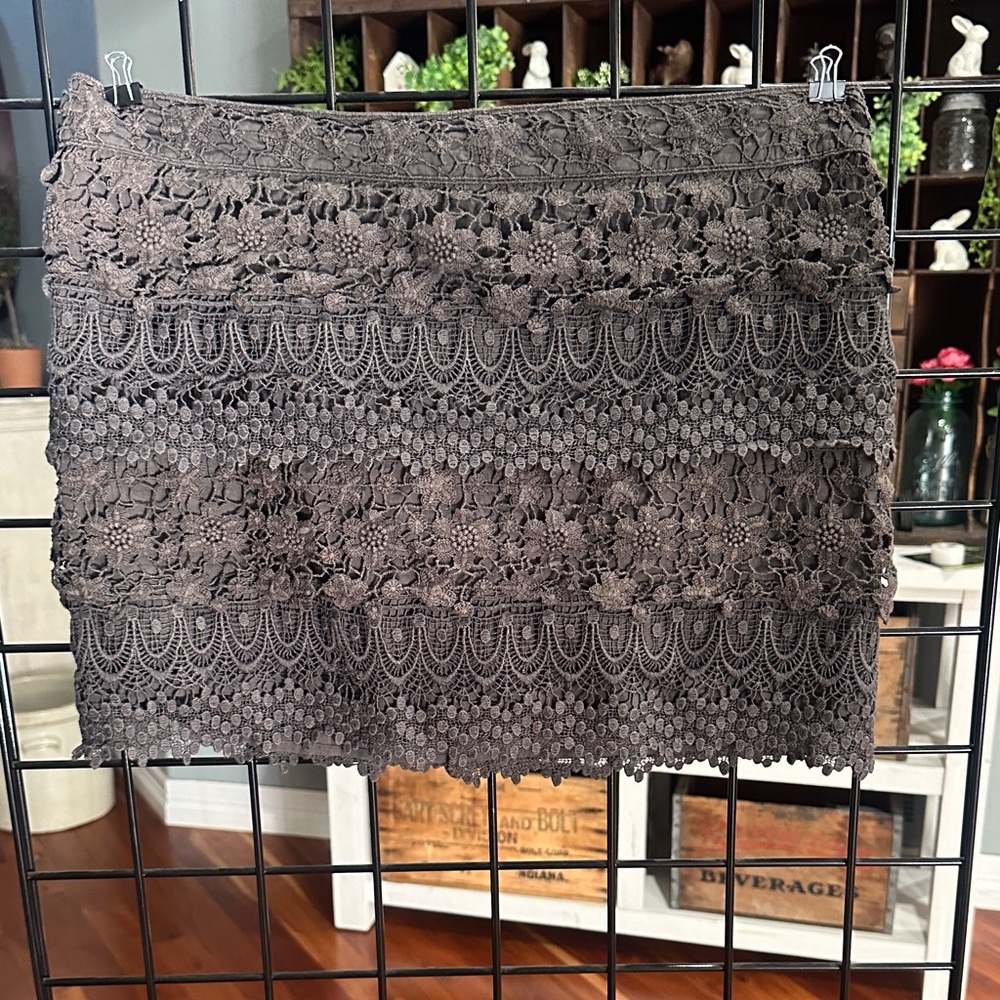 Elegant Lace Skirt in brown